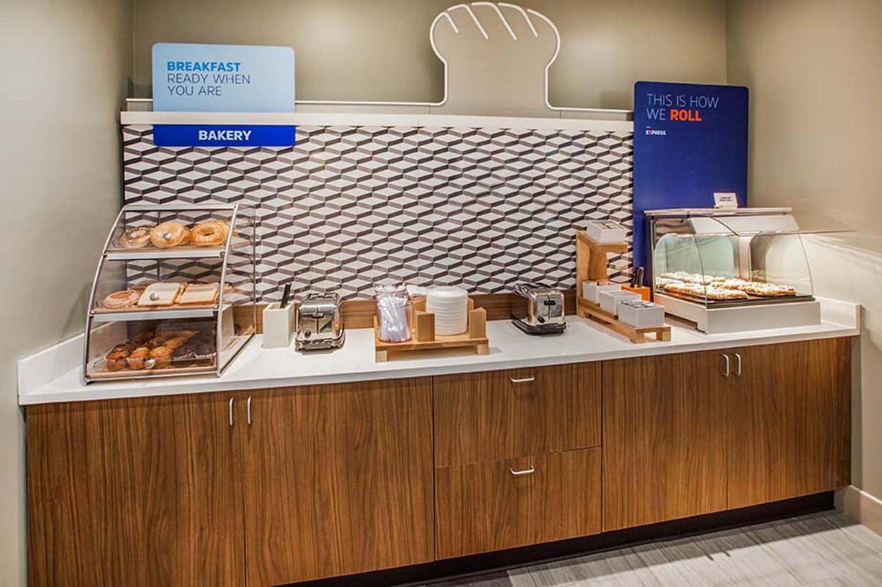 Holiday Inn Express Hotel & Suites Montgomery Boyd-Cooper Parkway By Ihg Kültér fotó